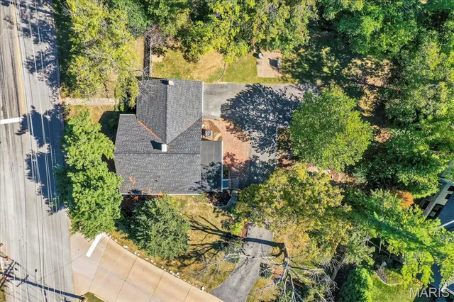 $575,000 | 1612 Dougherty Ferry Road, Kirkwood, MO 63122