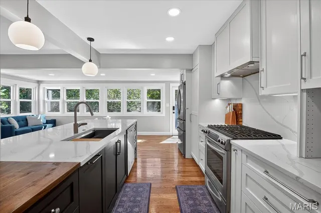 $575,000 | 1612 Dougherty Ferry Road, Kirkwood, MO 63122