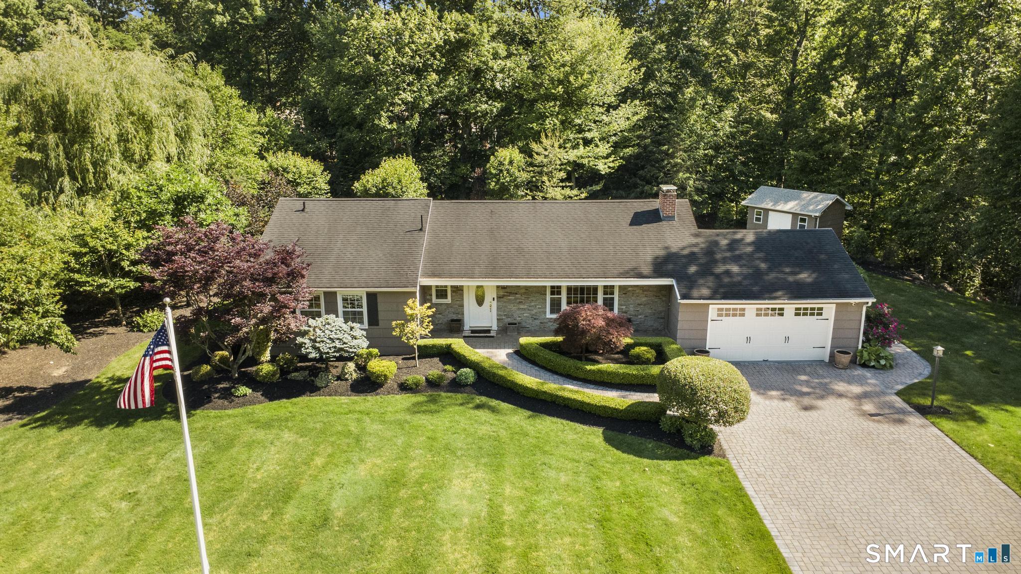 180 Tom Swamp Road Hamden, CT 06518 - Photo 33 of 40