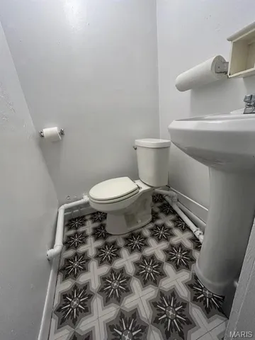 $319,000 | 1106 East Lafayette, Edina, MO 63537