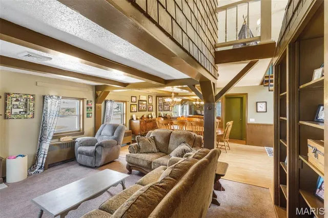 $319,000 | 1106 East Lafayette, Edina, MO 63537