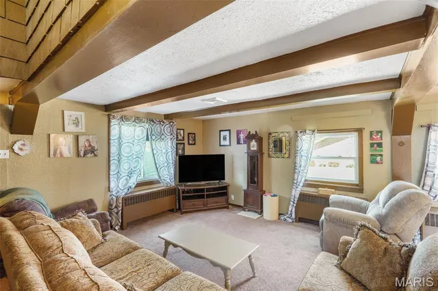 $299,000 | 1106 East Lafayette, Edina, MO 63537