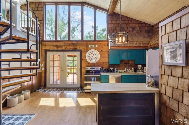 $299,000 | 1106 East Lafayette, Edina, MO 63537