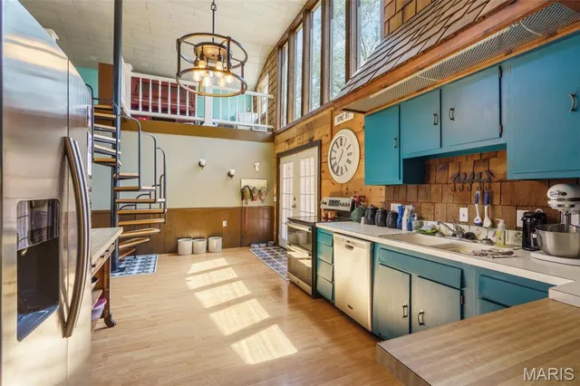 $319,000 | 1106 East Lafayette, Edina, MO 63537