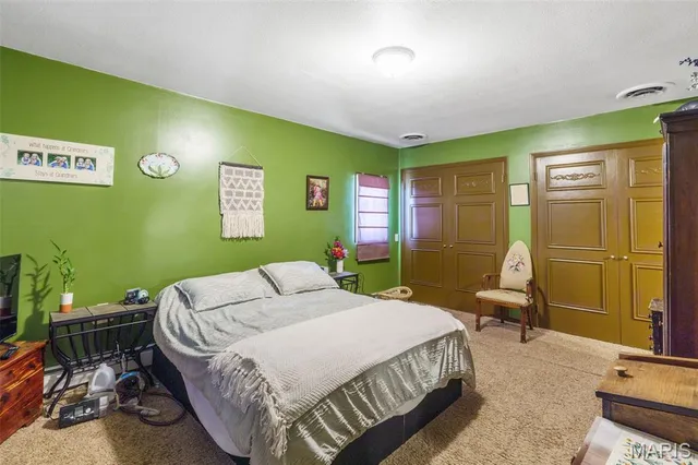 $319,000 | 1106 East Lafayette, Edina, MO 63537