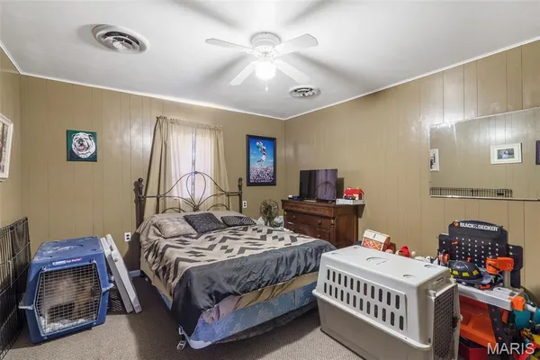 $299,000 | 1106 East Lafayette, Edina, MO 63537