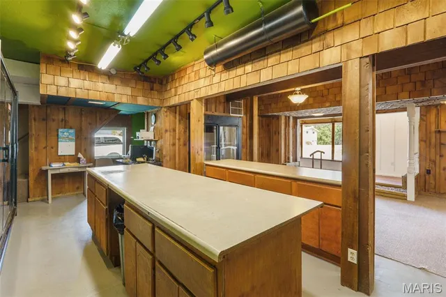 $299,000 | 1106 East Lafayette, Edina, MO 63537