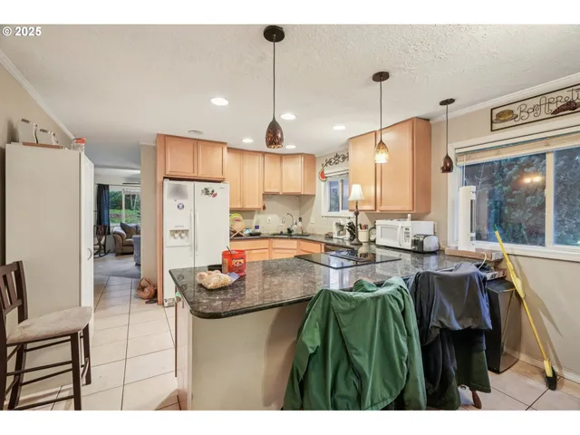 $459,900 | 780 Idylwood Drive Southeast, Salem, OR 97302