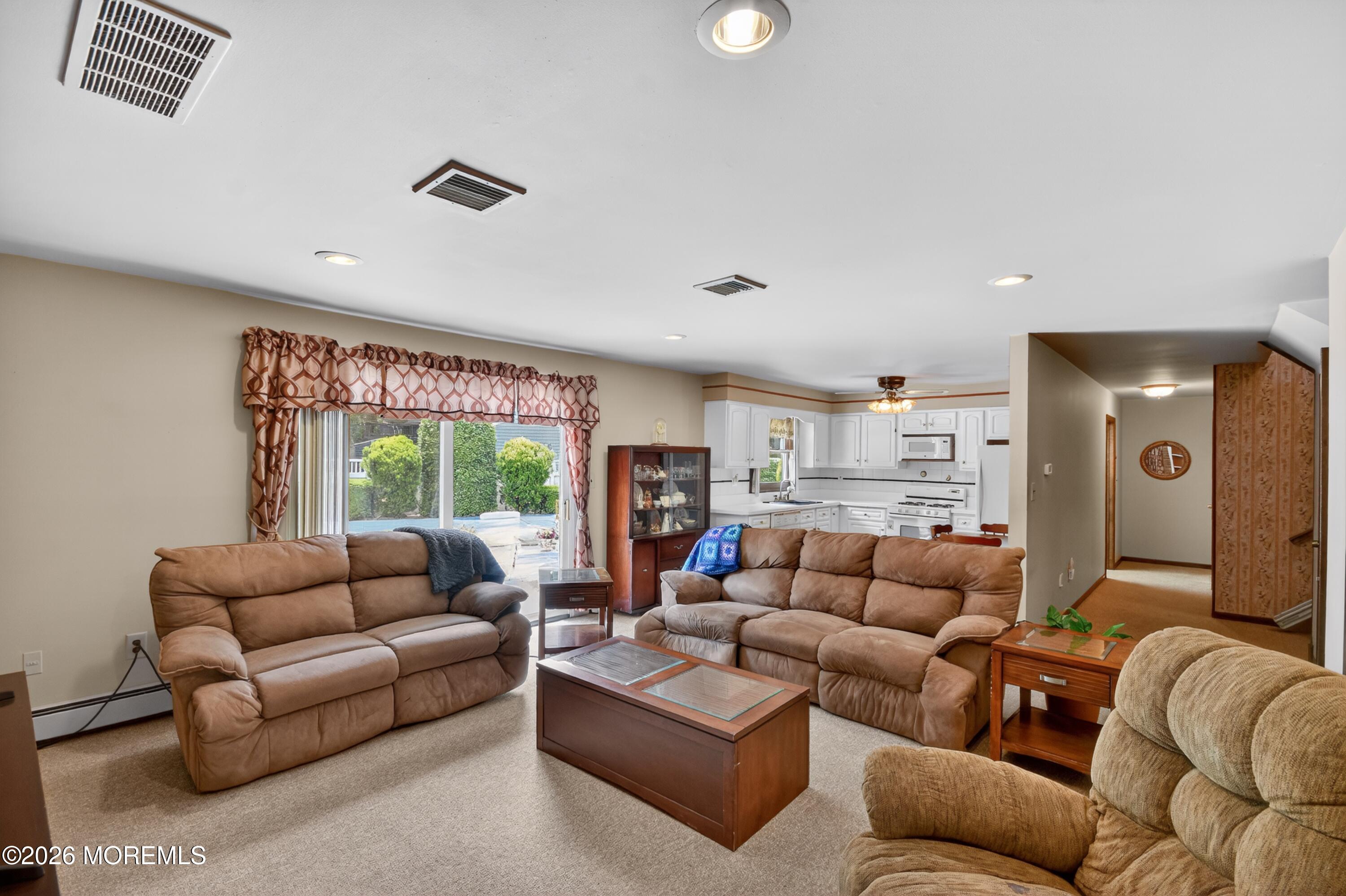17 Point O Woods Road Middletown, NJ 07748 - Photo 33 of 60 28_17_Point_O_Woods_Rd-Living_room-0120