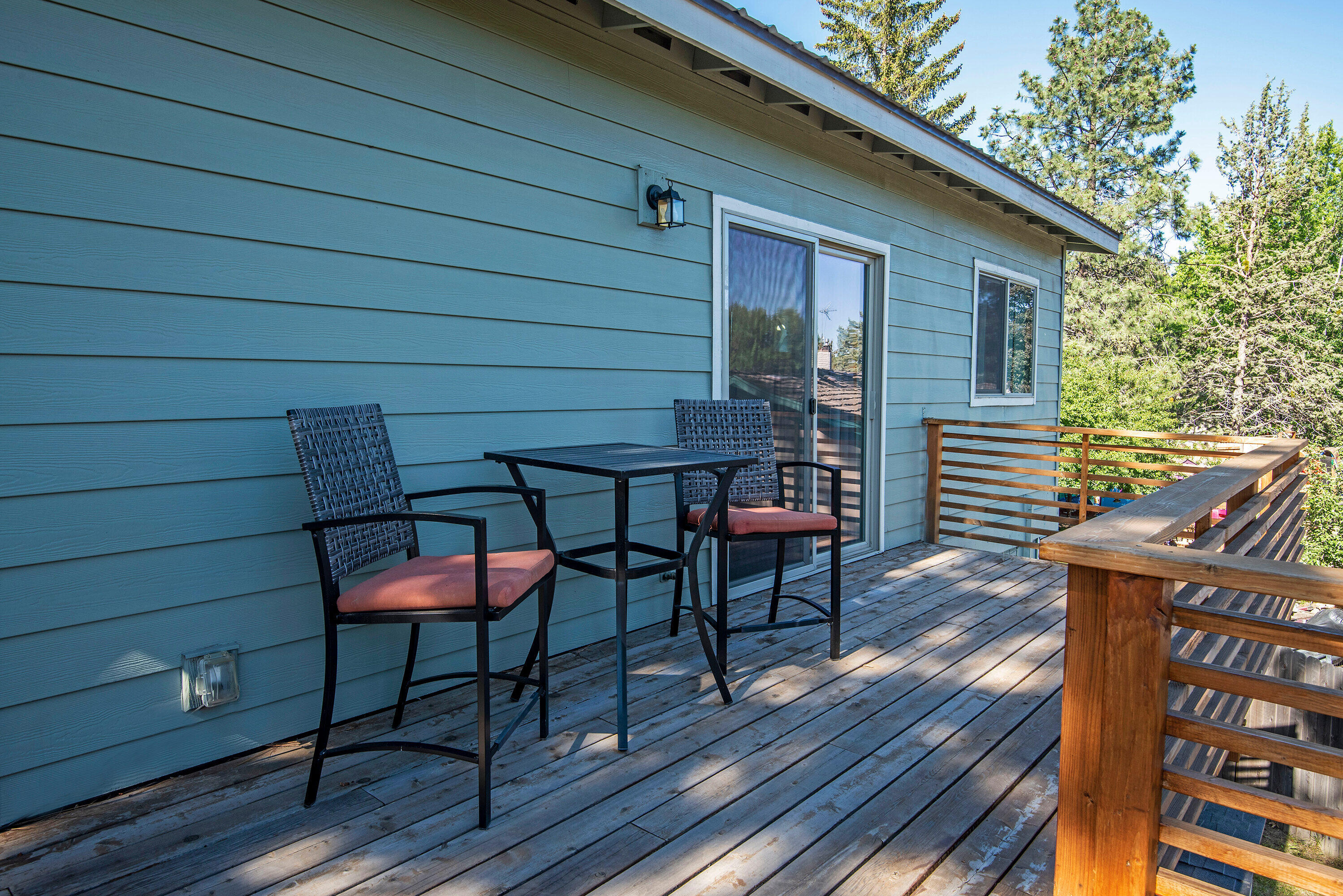 2806 Northeast Shepard Road Bend, OR 97701 - Photo 14 of 28 ADU Deck View