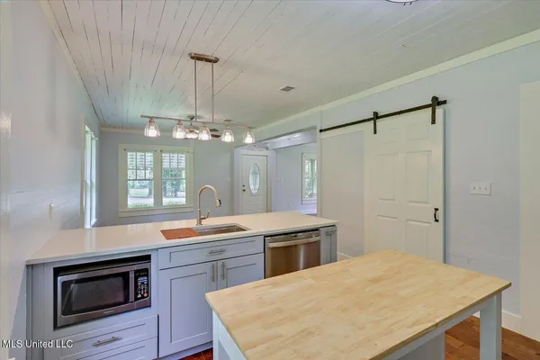 $199,000 | 873 Smith Co Road 142, Morton, MS 39117