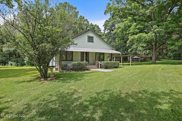$199,000 | 873 Smith Co Road 142, Morton, MS 39117