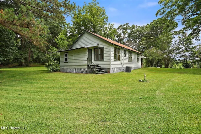 $199,000 | 873 Smith Co Road 142, Morton, MS 39117