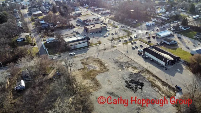 $499,000 | 428 West Lincoln Avenue, Ionia, MI 48846