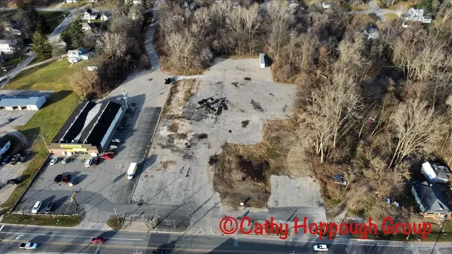 $499,000 | 428 West Lincoln Avenue, Ionia, MI 48846