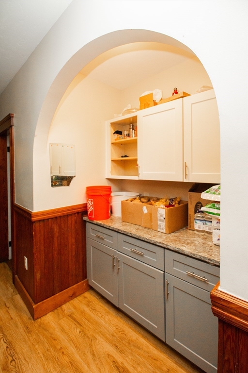 56 Cohasset Street Worcester, MA 01604 - Photo 16 of 33