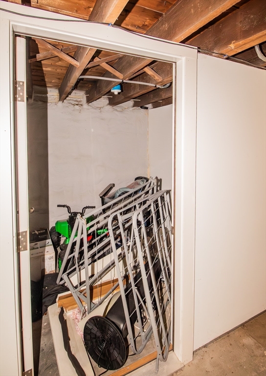 56 Cohasset Street Worcester, MA 01604 - Photo 31 of 33