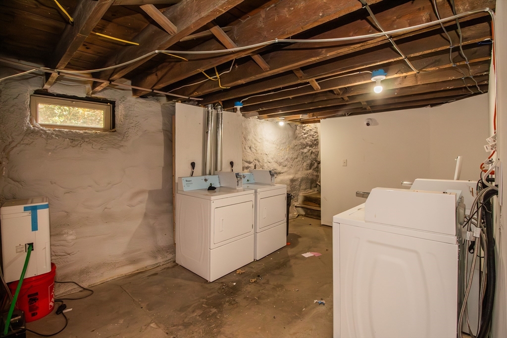 56 Cohasset Street Worcester, MA 01604 - Photo 32 of 33