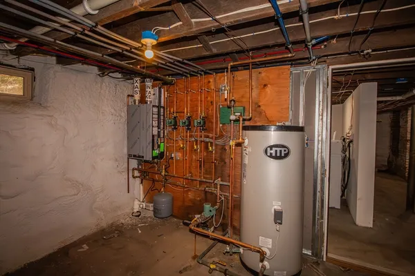 $985,000 | 56 Cohasset Street, Worcester, MA 01604