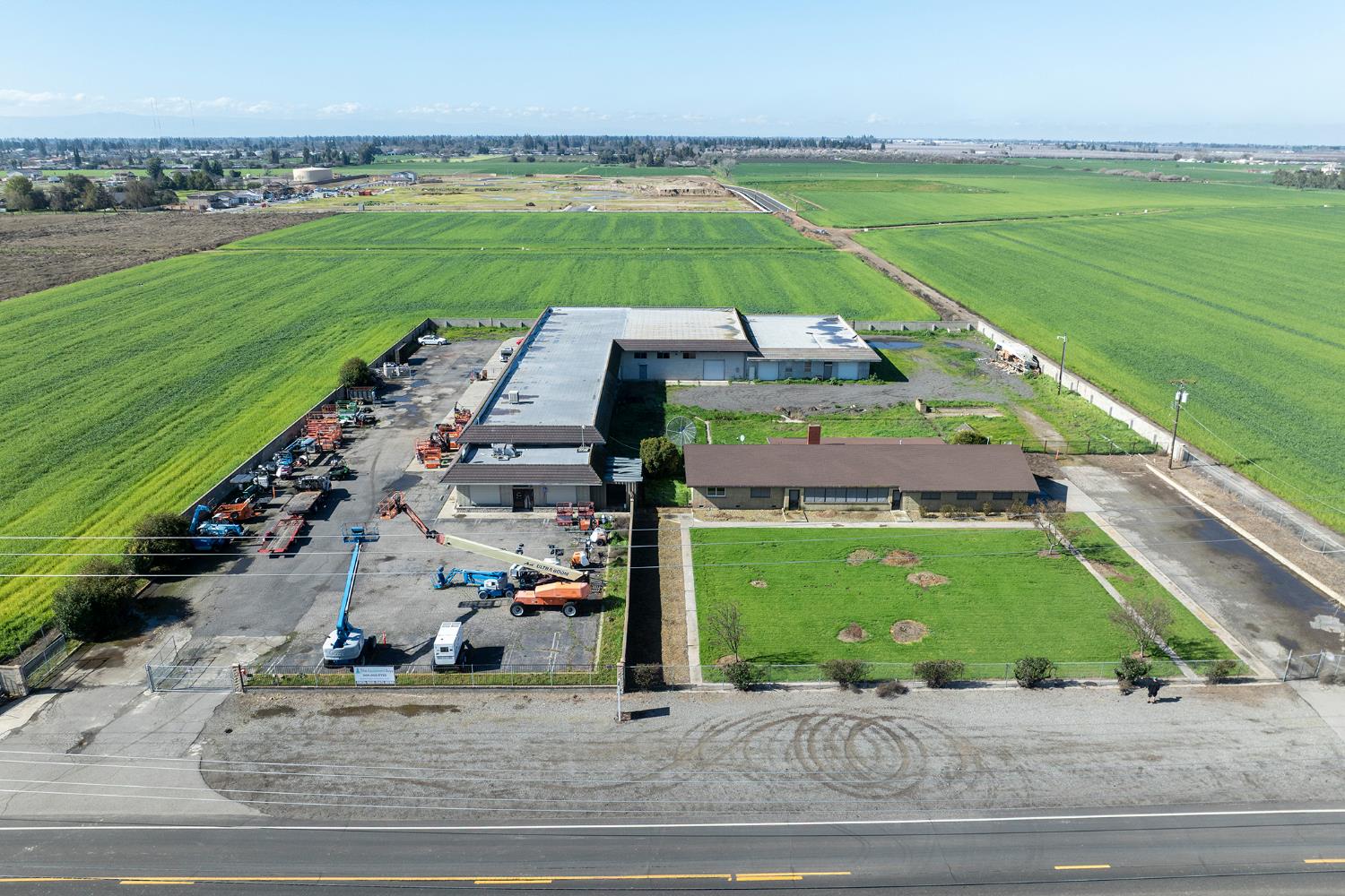 3941 Roselle Avenue Modesto, CA 95357 - Photo 2 of 13 a view of a yard with a big yard