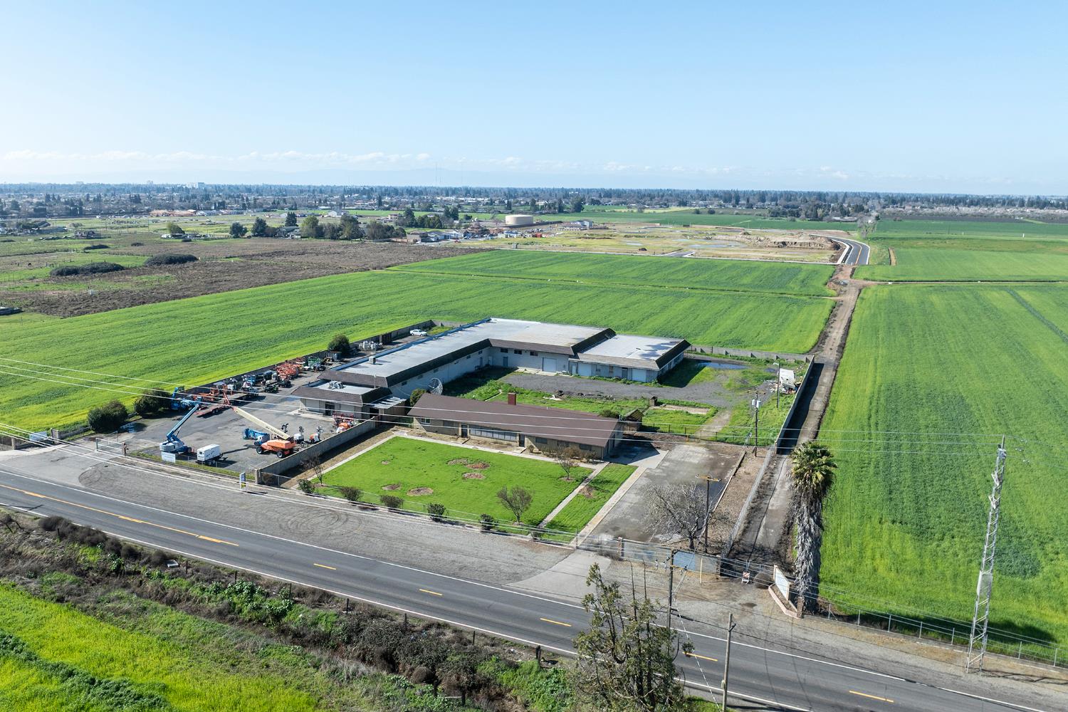 3941 Roselle Avenue Modesto, CA 95357 - Photo 4 of 13 an aerial view of a golf course with a big yard