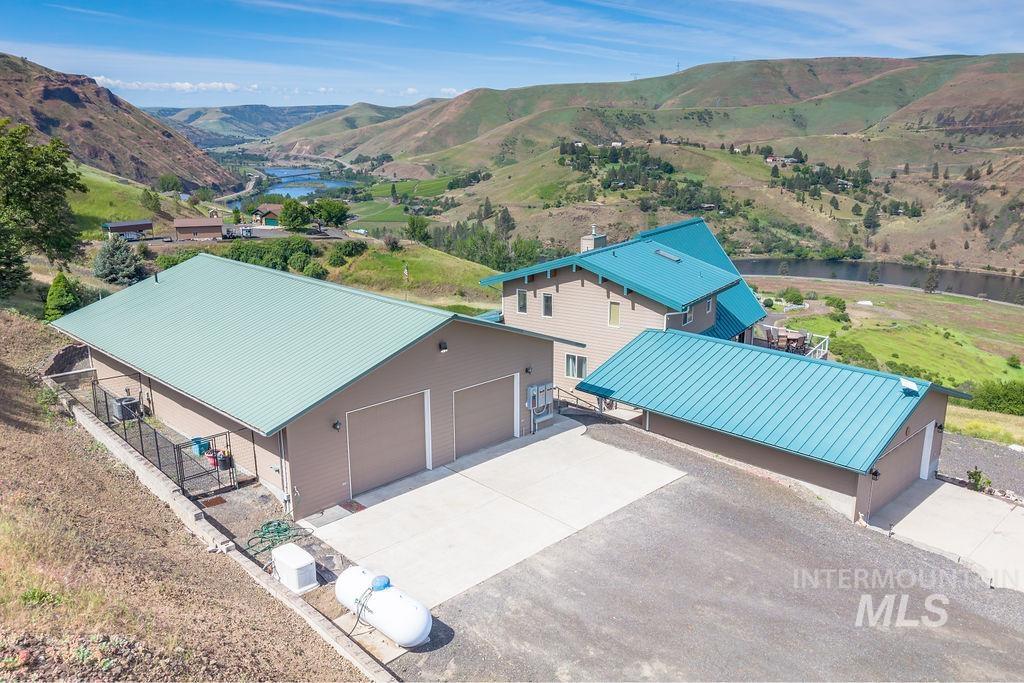 25277 Ridge Lane Juliaetta, ID 83535 - Photo 3 of 44