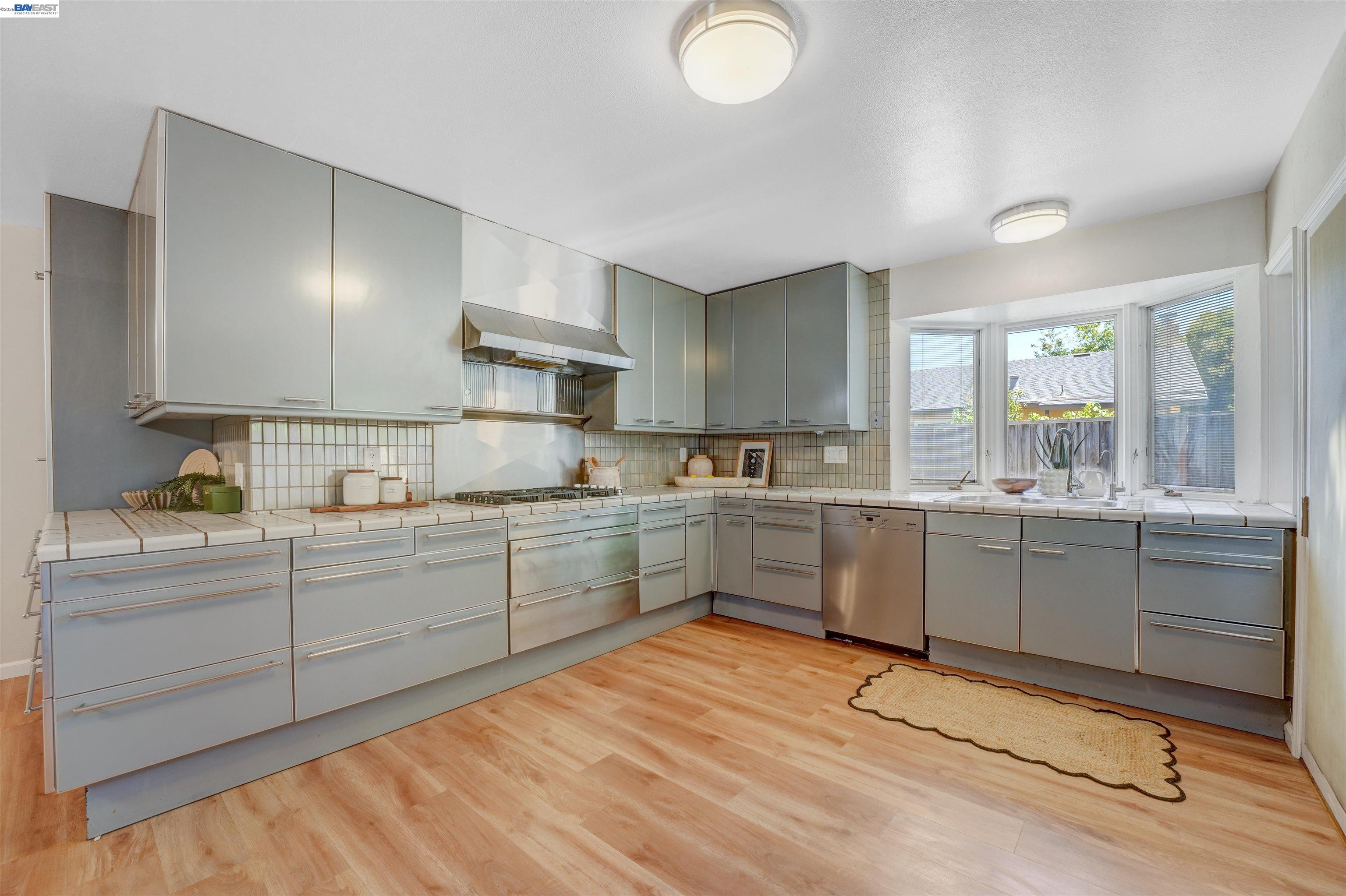 380 Springpark Circle San Jose, CA 95136 - Photo 15 of 50