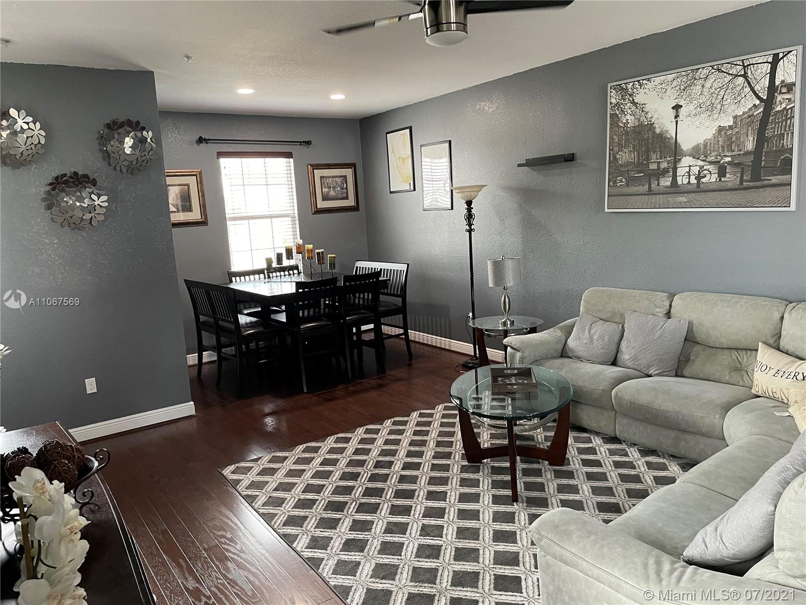 2668 Southwest 118 Road Miramar, FL 33025 - Photo 5 of 18 Gallery Image 5