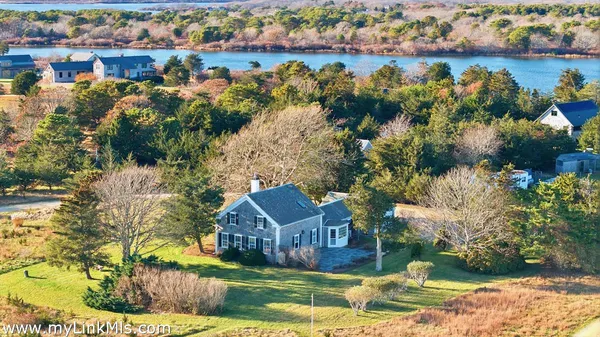 $5,500,000 | 31 Butler's Cove Road, Edgartown, MA 02539