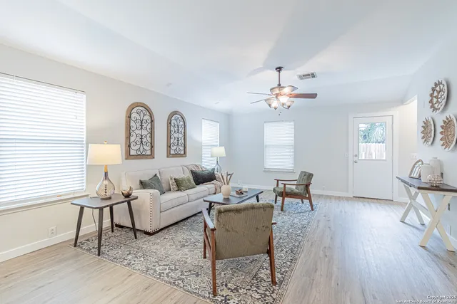 $280,000 | 5200 Columbia Drive, Cibolo, TX 78108