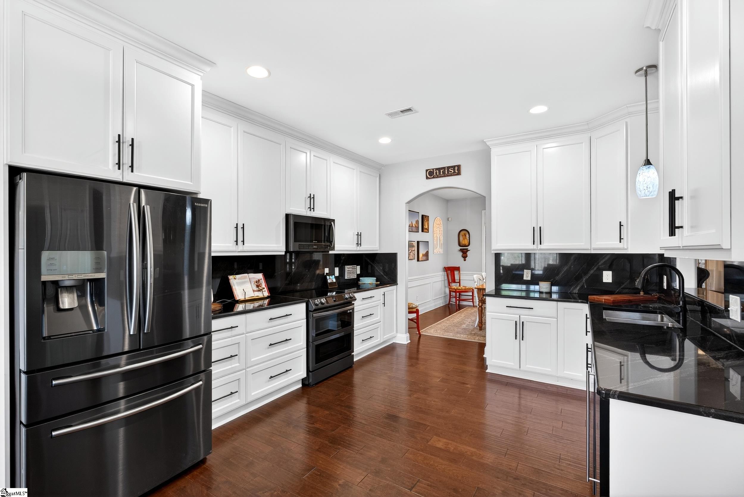 218 Willowgreen Way Greer, SC 29651 - Photo 9 of 50