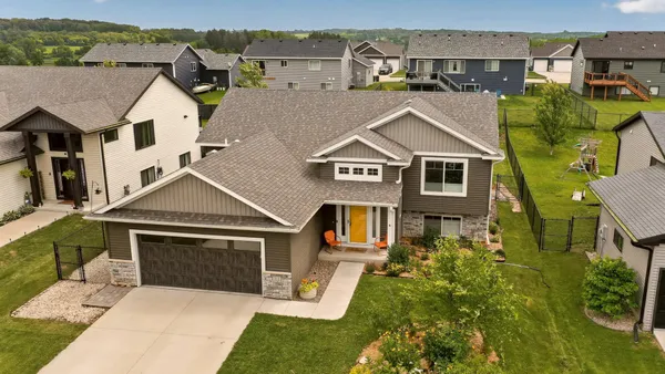 $430,000 | 212 Sunnydale Lane Southeast, Rochester, MN 55904