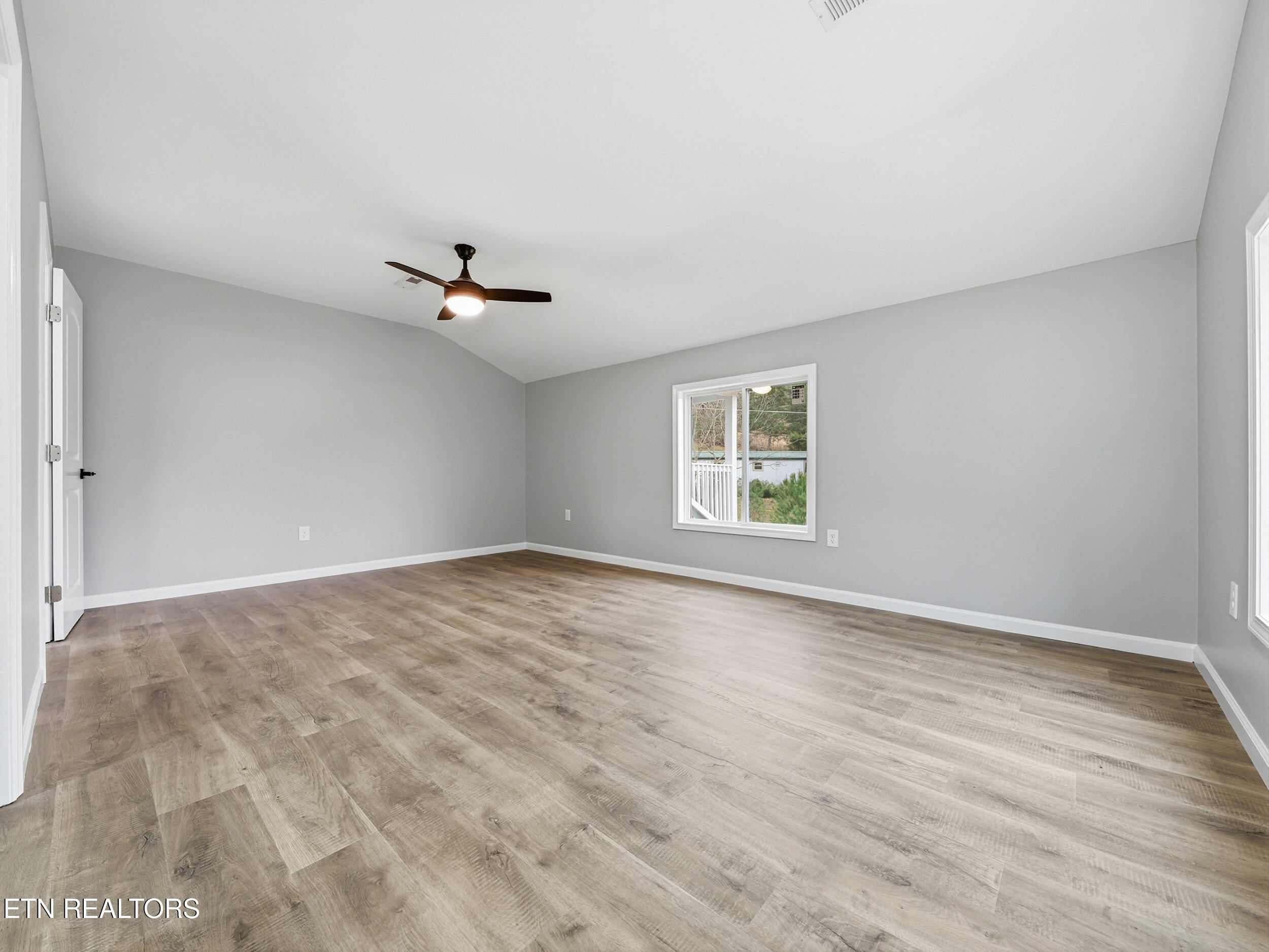 732 Butler Mill Road Maryville, TN 37803 - Photo 17 of 40 18_img_5484