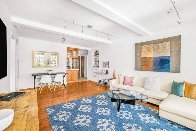 $1,495,000 | 410 West 24th Street, Unit 11L | Chelsea