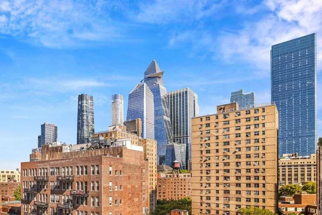 $1,495,000 | 410 West 24th Street, Unit 11L | Chelsea