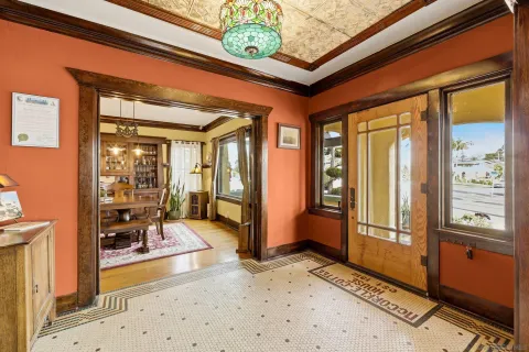 $2,399,000 | 3048 Laurel Street, San Diego, CA 92104