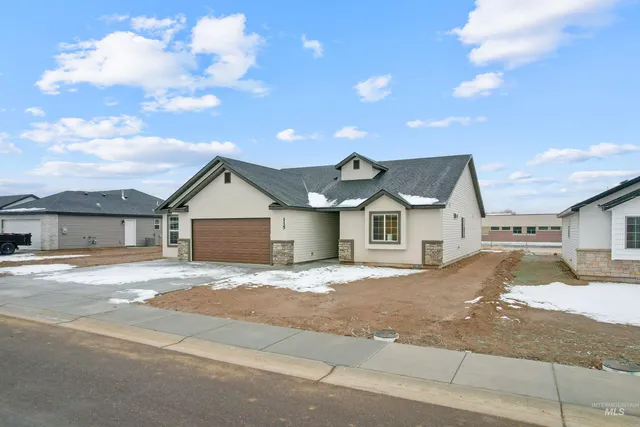 $364,000 | 115 West 13th Avenue, Jerome, ID 83338