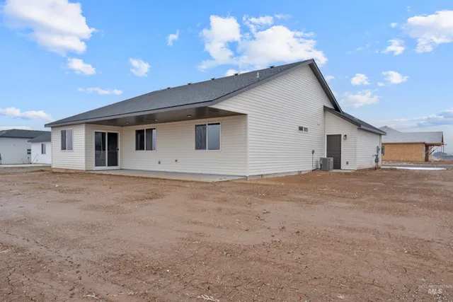 $364,000 | 115 West 13th Avenue, Jerome, ID 83338