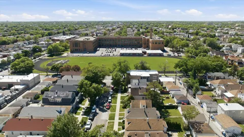 $435,000 | 4938 West Melrose Street, Chicago, IL 60641