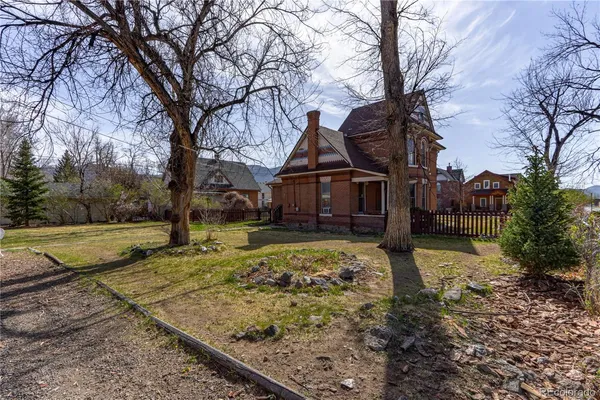 $1,500,000 | 846 F Street, Salida, CO 81201