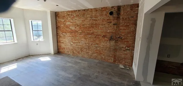 $1,300,000 | 115 West Evans Avenue, Pueblo, CO 81004