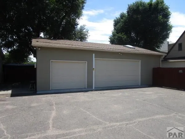 $1,300,000 | 115 West Evans Avenue, Pueblo, CO 81004