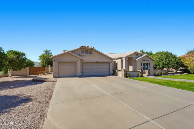 $3,000 | 1426 North Omaha Circle, Mesa, AZ 85205
