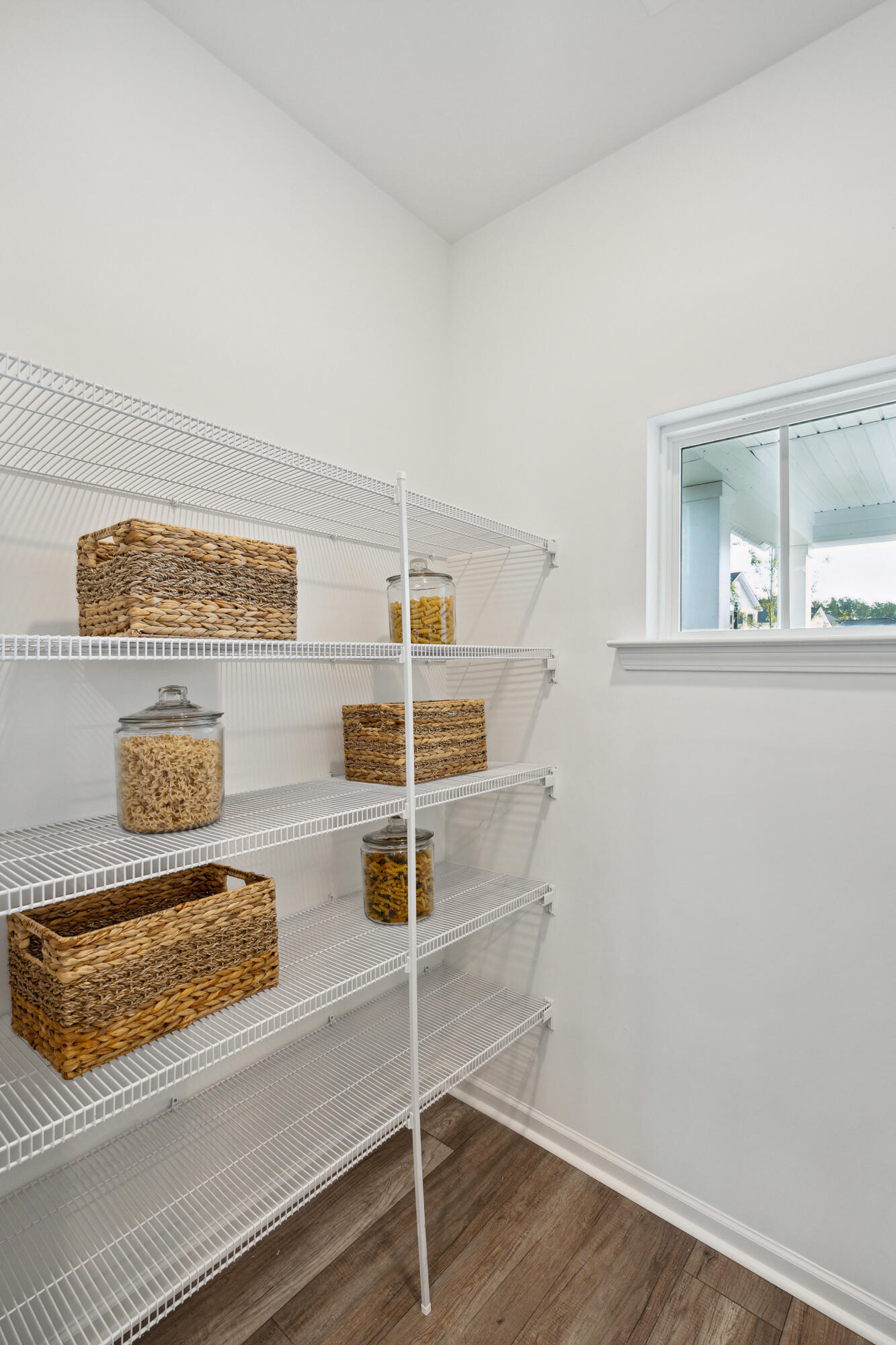 1018 Currant Road Summerville, SC 29485 - Photo 6 of 20 1012WildRoamRun-KeenEyeMarketing-014