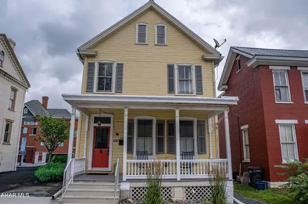 $159,900 | 414 Penn Street, Hollidaysburg, PA 16648