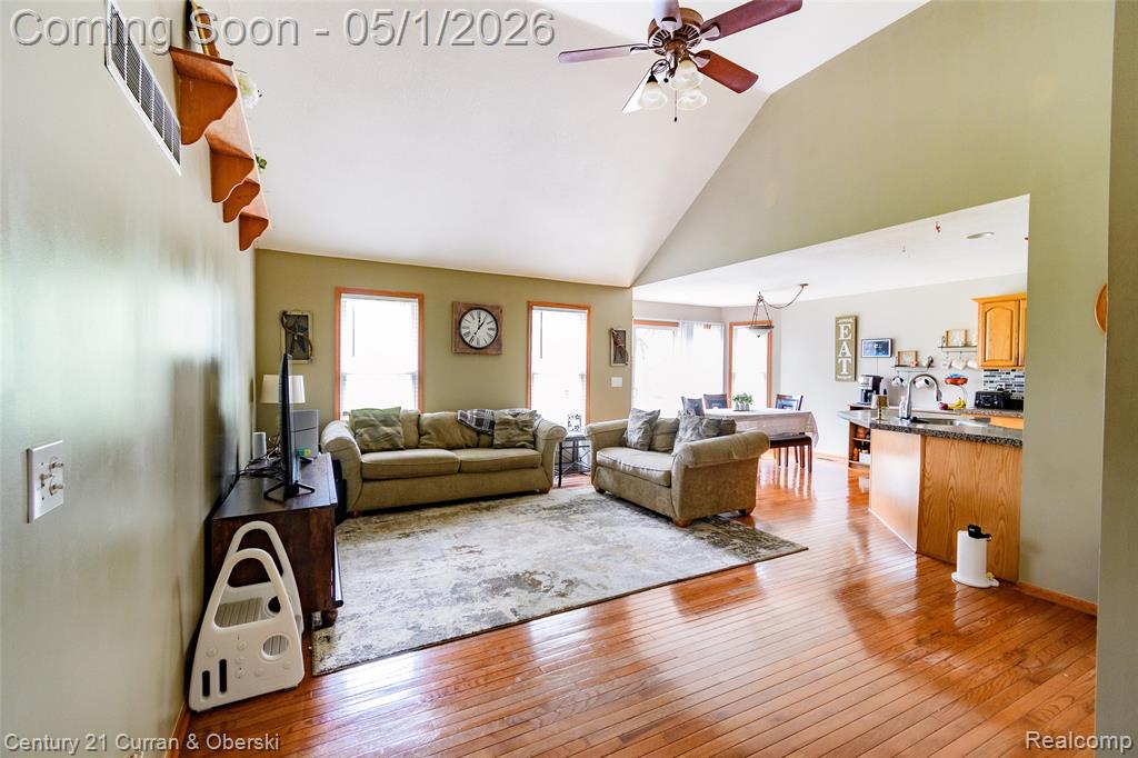 12530 Harris Street Carleton, MI 48117 - Photo 7 of 38