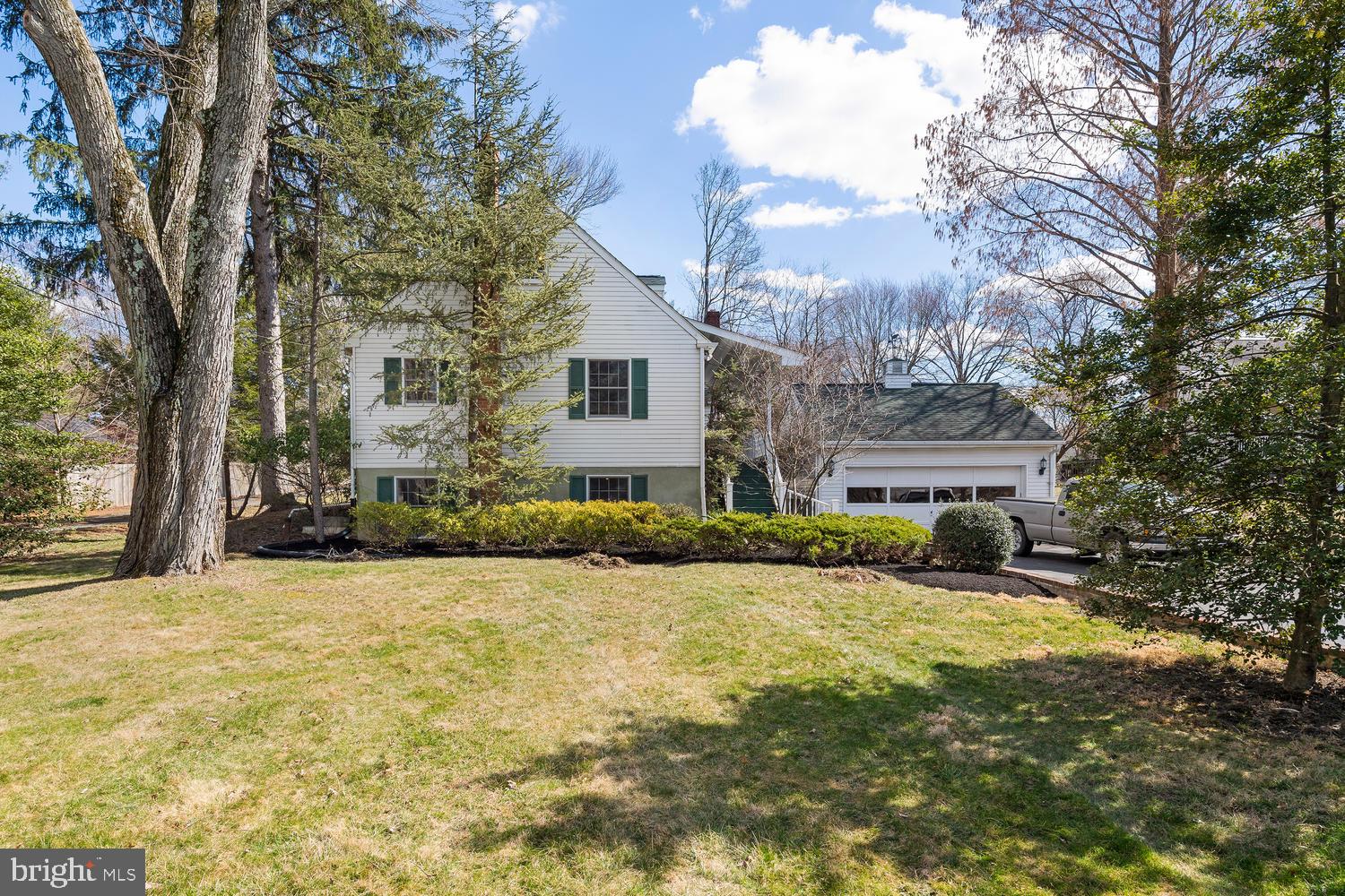 539 New Road Southampton, PA 18966 - Photo 1 of 30 Gallery Image 1