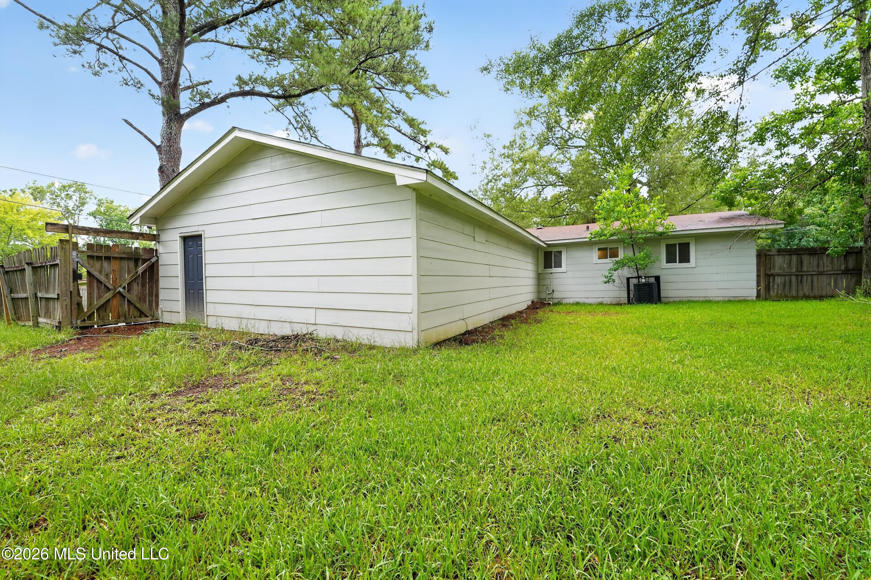 4305 Old Brandon Road Pearl, MS 39208 - Photo 37 of 38 02_4305_Old_Brandon_Rd-Exterior-8869