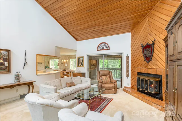 $340,000 | 1 Westridge Court, Unit B, Hendersonville, NC 28791