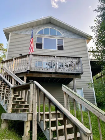 $479,000 | 176 Oak Oak Island, Oak Island, MN 56741